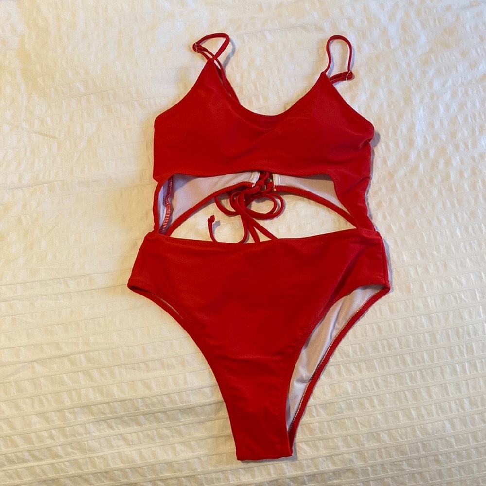 Women’s Spaghetti Strap Lace Up Cutout High Waisted One Piece Swimsuit Size S